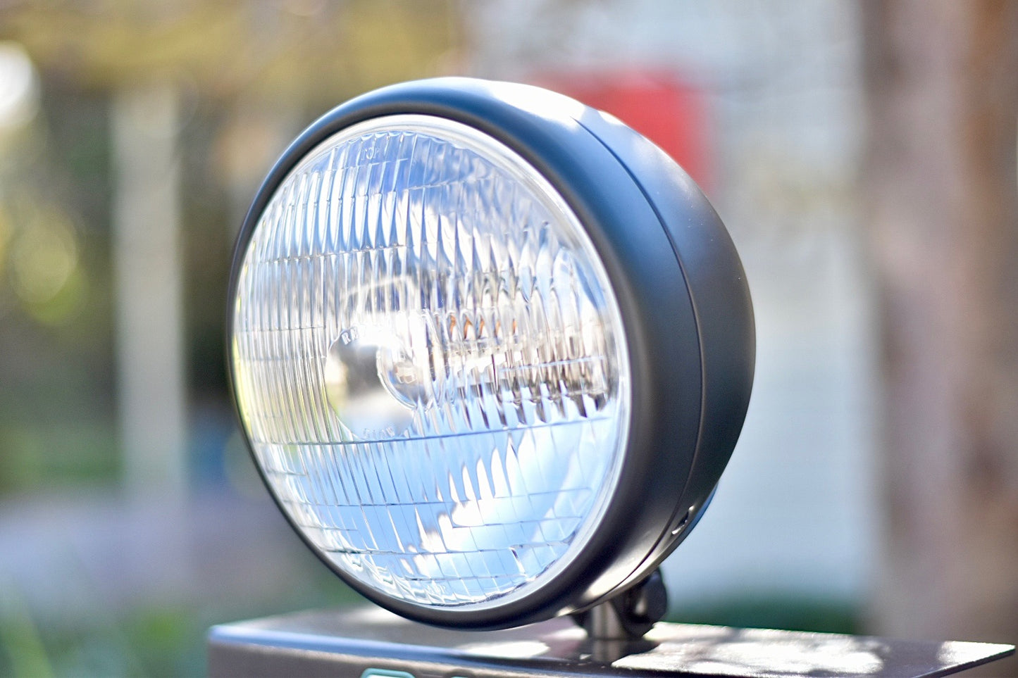 Retro Glow 7" Black Bullet Housing with LED Headlight